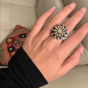 Sparkly flower ring